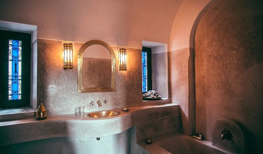 Unlocking Seasonal Bargains: How to Score Luxe Boutique Stays for Less?